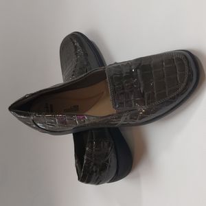 Clarks Bendables Women's Grey Faux Crocodile Slip On Wedge Loafers 10 D